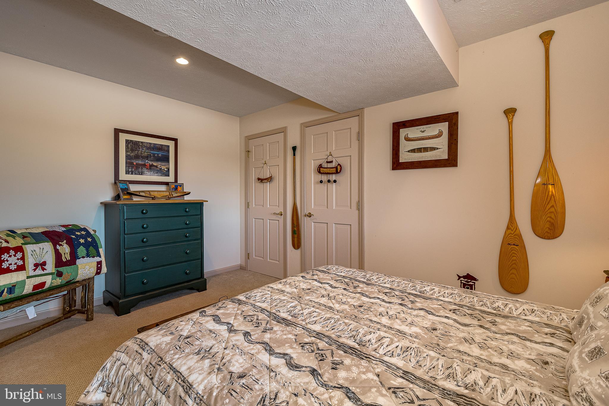 MOUNTAINSIDE - Residential