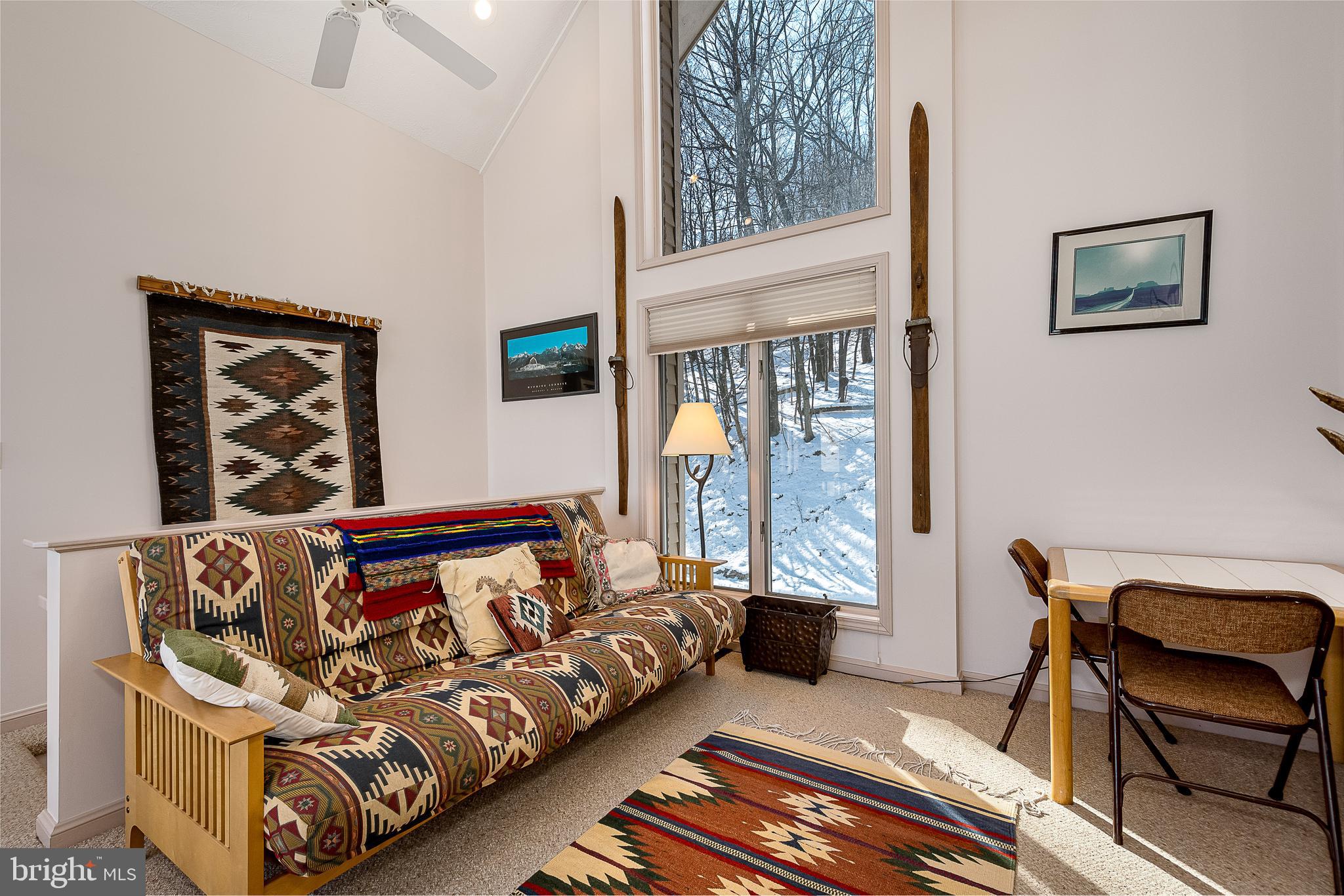 MOUNTAINSIDE - Residential