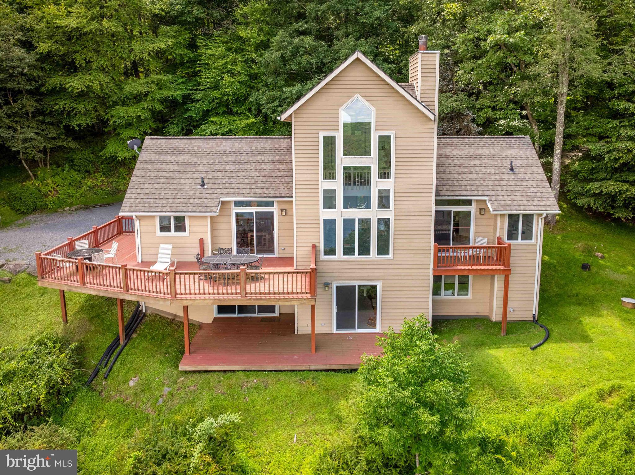 164 GRANDVIEW DRIVE