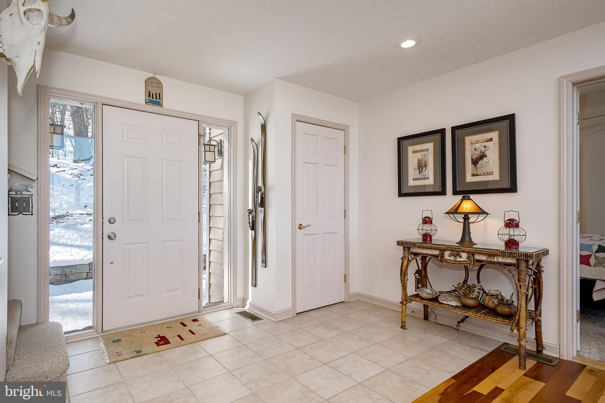 MOUNTAINSIDE - Residential