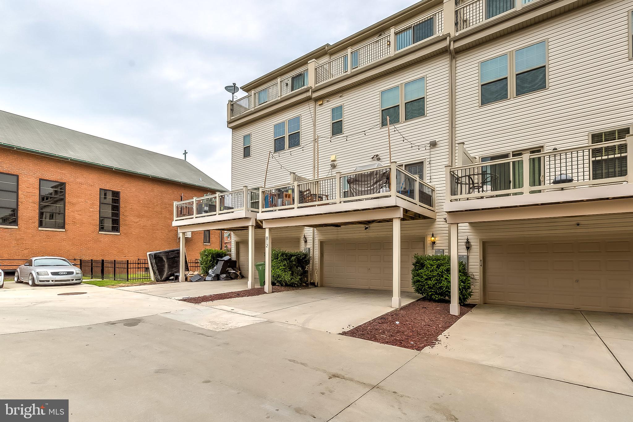 O'DONNELL SQUARE - Residential