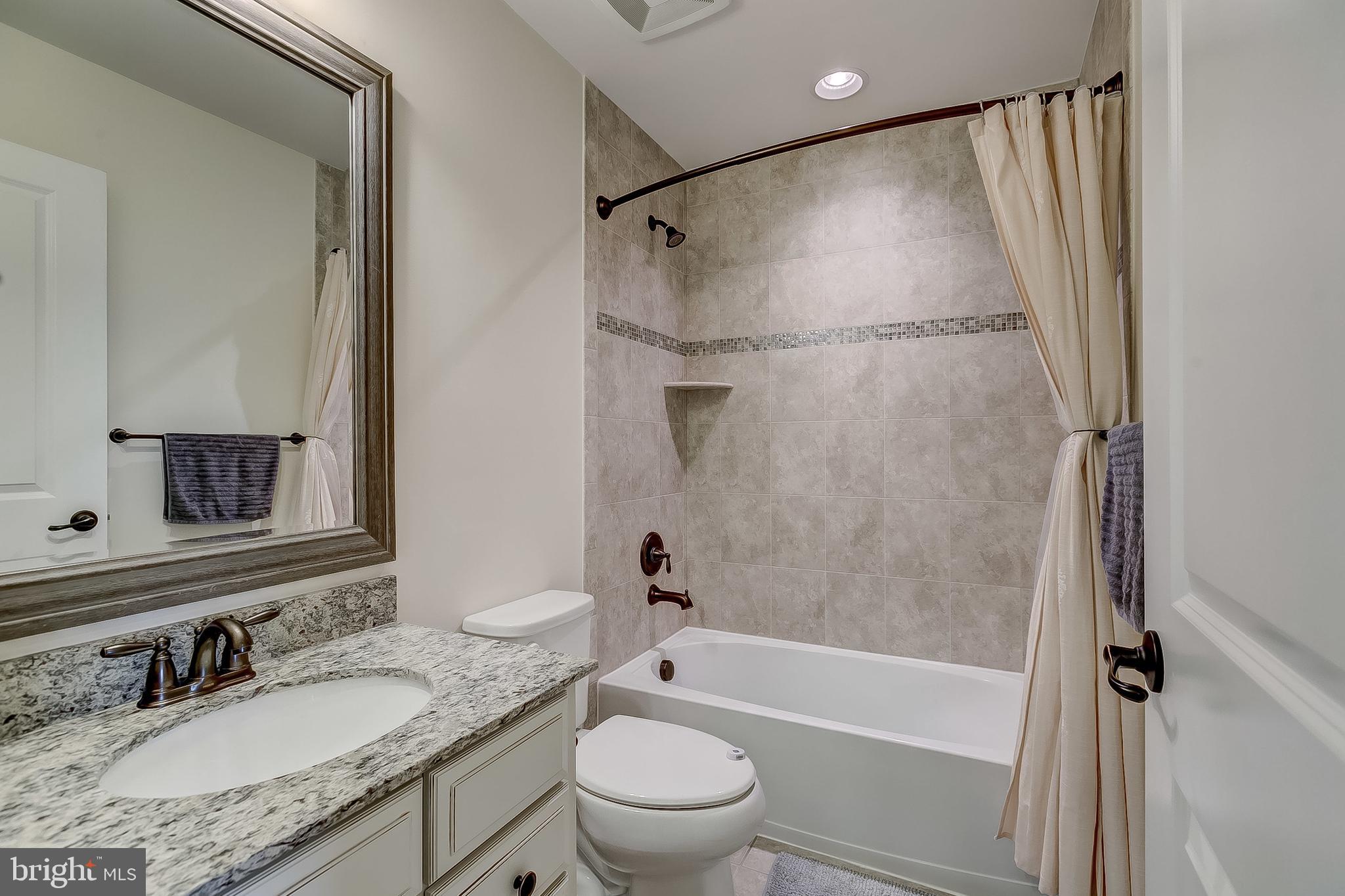 O'DONNELL SQUARE - Residential