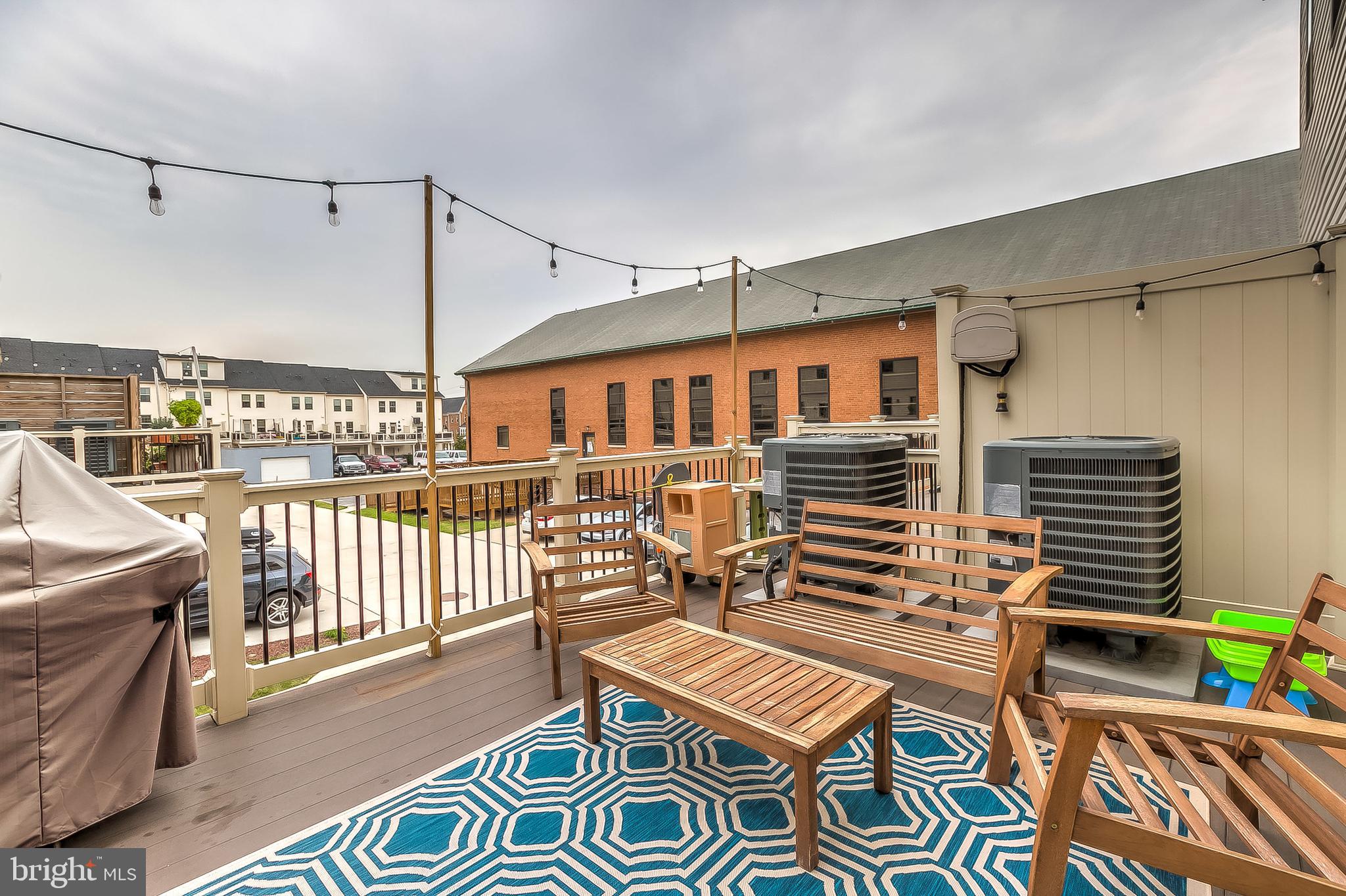 O'DONNELL SQUARE - Residential