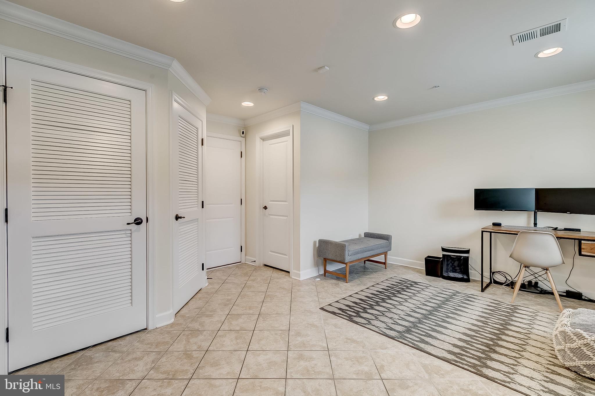 O'DONNELL SQUARE - Residential