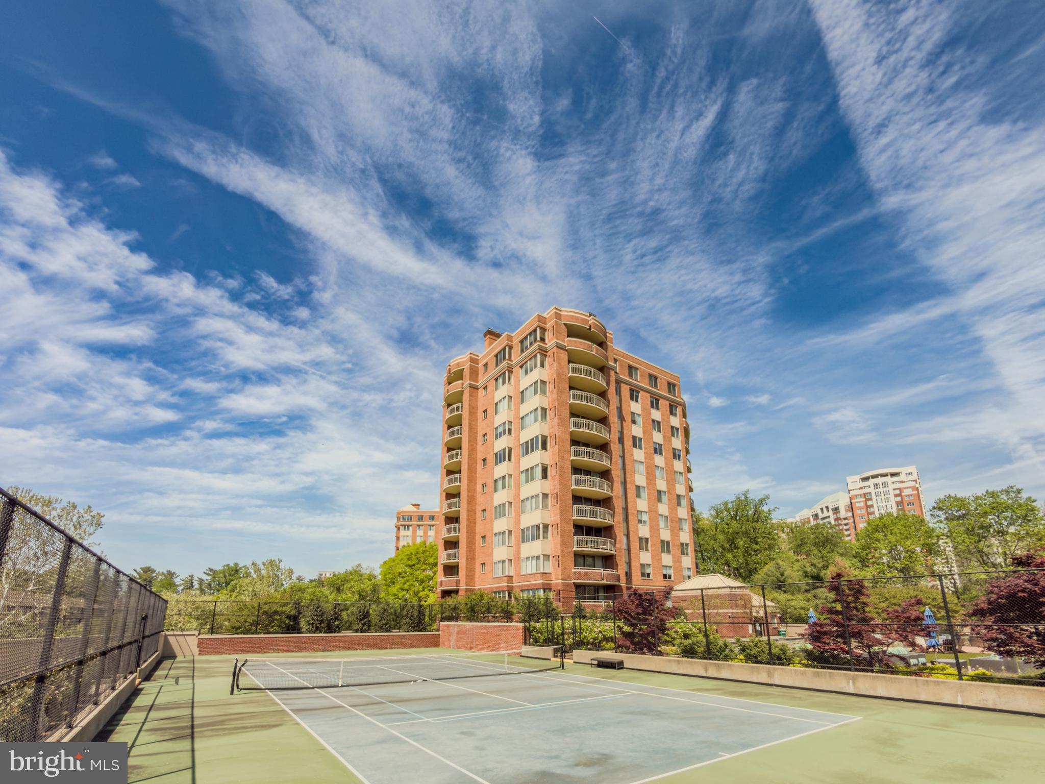 THE FALLSWOOD - Residential