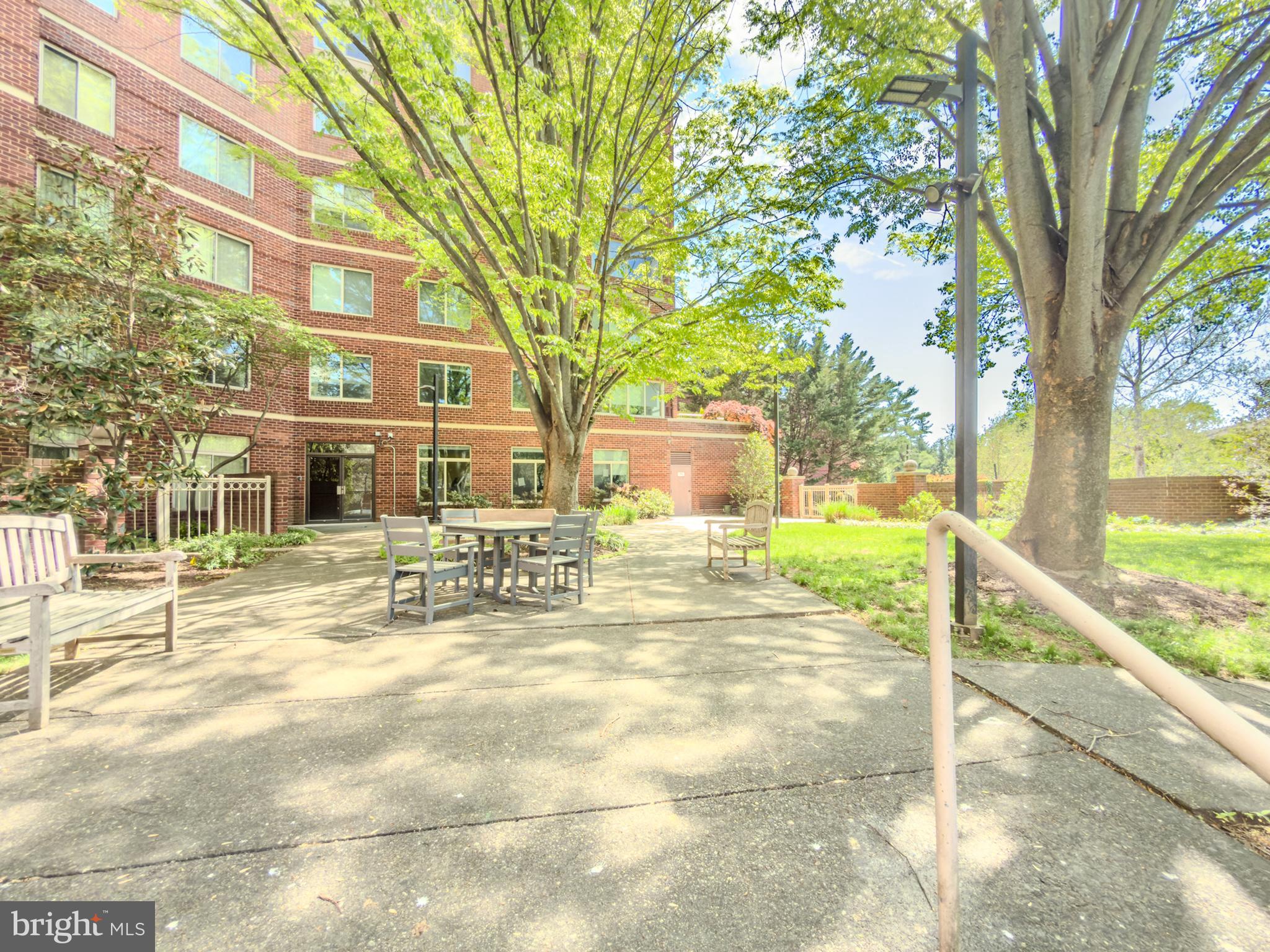 THE FALLSWOOD - Residential