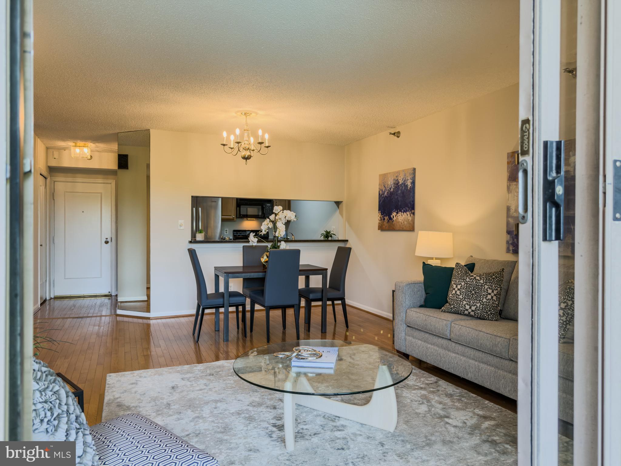 5800 NICHOLSON LANE 1-205