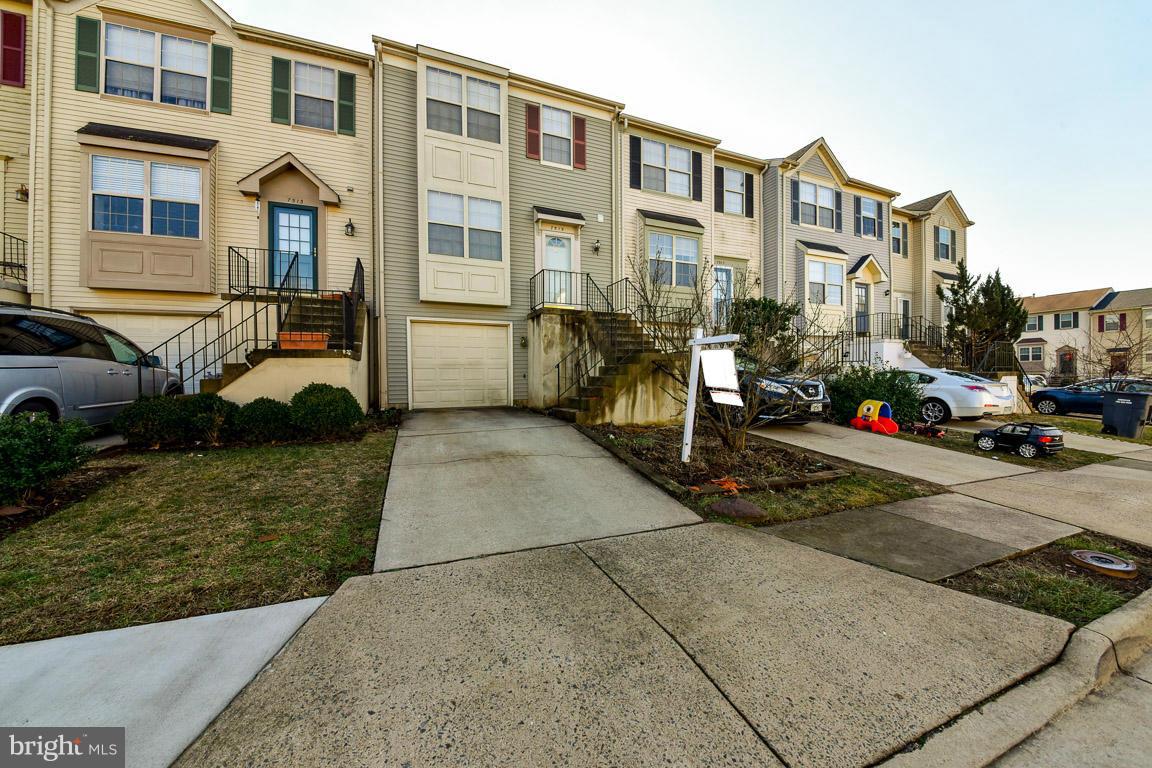 QUAIL HOLLOW - Residential