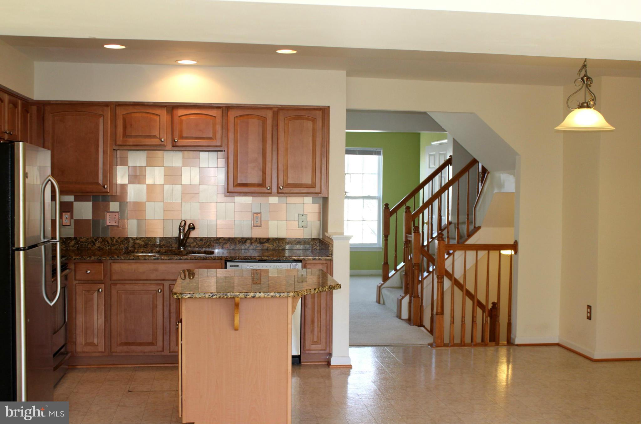 LAKELAND PLACE - Residential