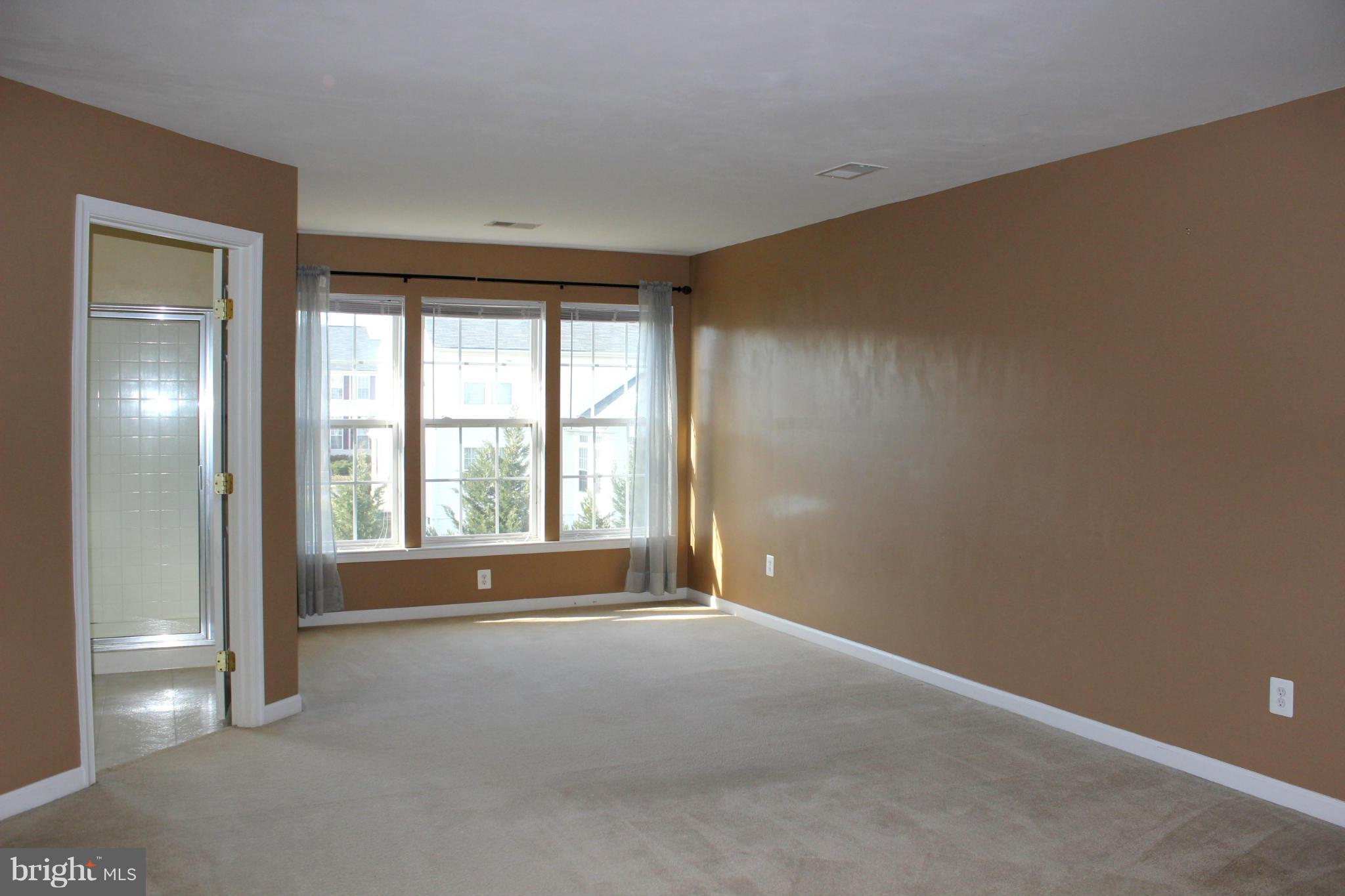 LAKELAND PLACE - Residential