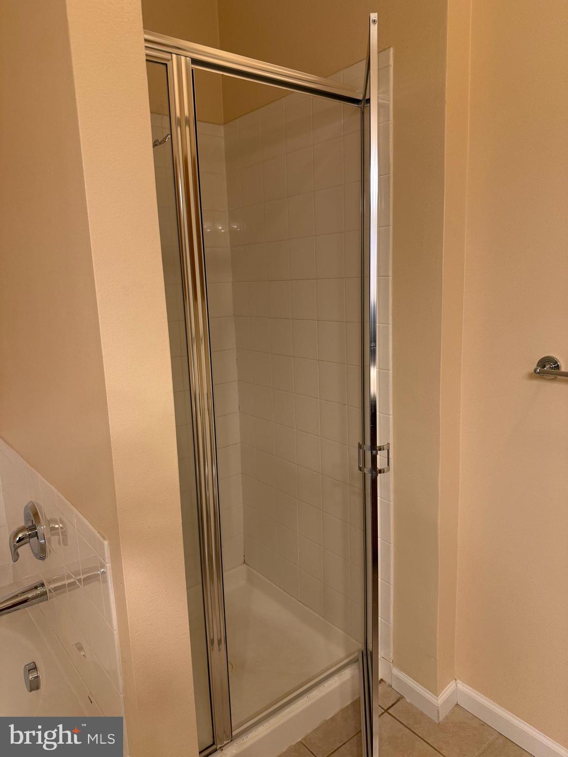 LEGATO CORNER - Residential Lease