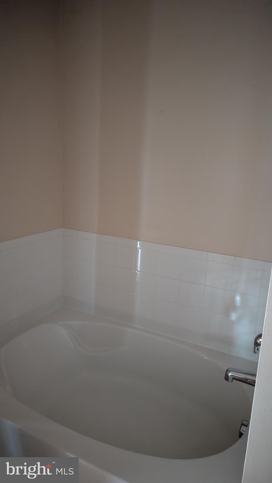 LEGATO CORNER - Residential Lease