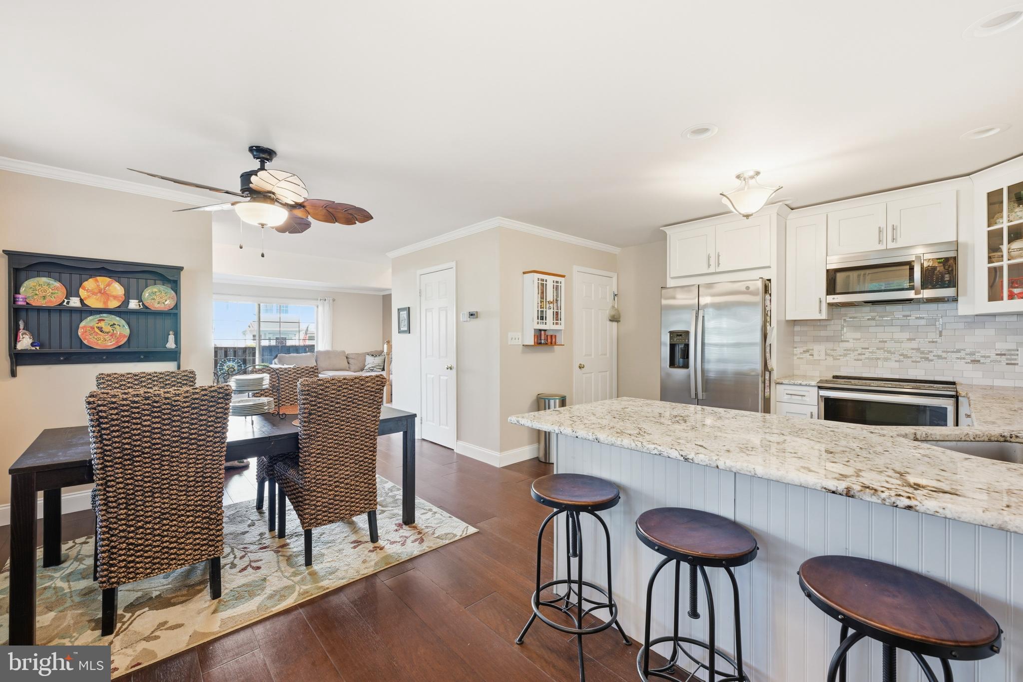 MAKEFIELD GLEN - Residential