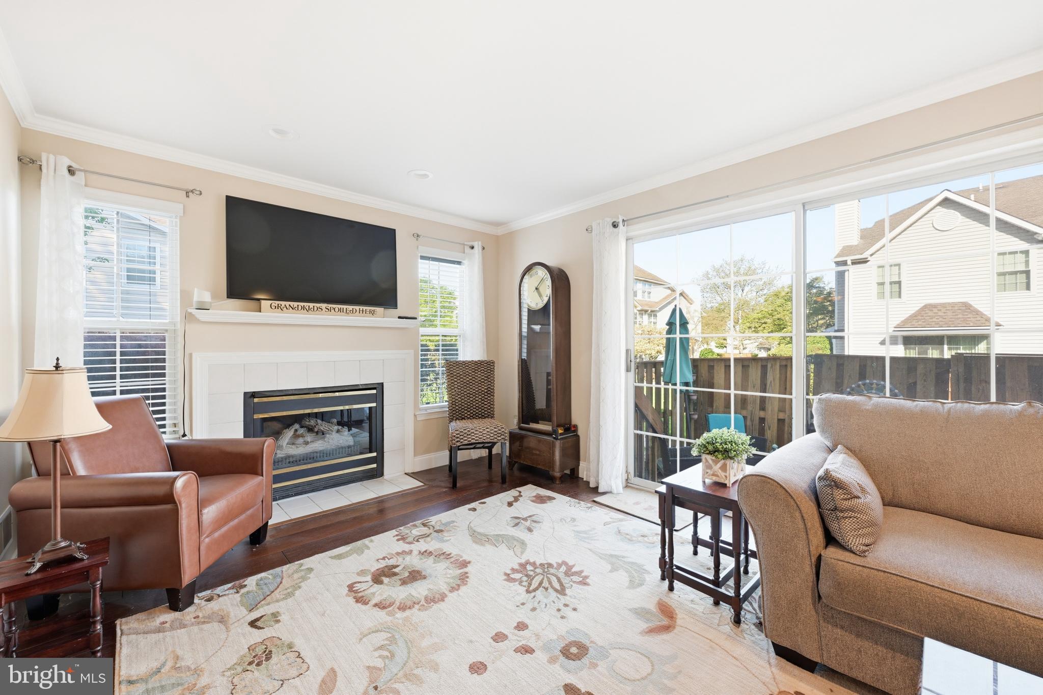 MAKEFIELD GLEN - Residential