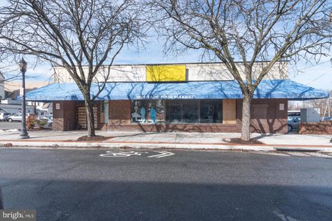 16 E CENTER PLACE DUNDALK MD 21222