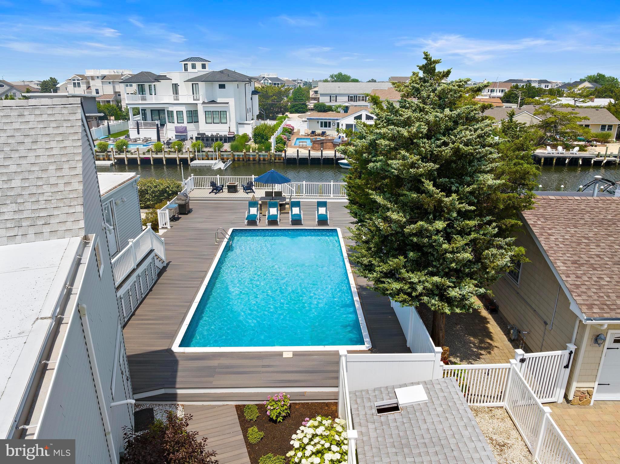 44 HARBOR LANE