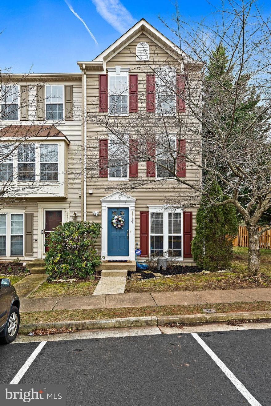 Beautiful End Townhome offers more light and more room! This beautiful home has new, new new........ All new flooring on all 3 levels  Entry level has Laminate  (Walnut color) (2023) ,  Upper levels have Wall to Wall carpet(2023)  New  Refrigerator(french doors) w/ Icemaker(2022), Garbage Disposal (2021), New ROOF  (2020) ,New HVAC and Hot Water Heater(2020),  ALL OF THE BIG TICKET ITEMS HAVE BEEN DONE!
3 Bedrooms, 2.5 Baths, Family Room,  Living Room w  Recessed Lighting (2020)
Lovely Bay Window plus Double windows in Living room for natural sunlight, Large Eat-In Kitchen. Deck off of Family Room. Walk out Back Door to Brick and stone Patio w Fenced yard and Extra Storage.  Additional Open/Visitor parking out front, next to your private spaces. Backs to woods.  Open common area on side!
ALL  CONTRACTS  WILL  BE  REVIEWED  ON  SUNDAY  AFTERNOON (2/19).........THANK YOU!