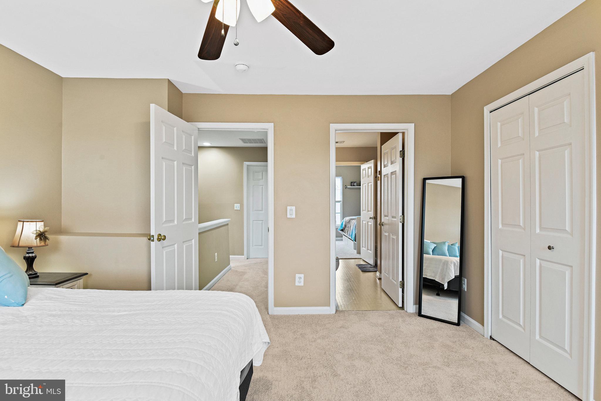 ASHBURN VILLAGE - Residential