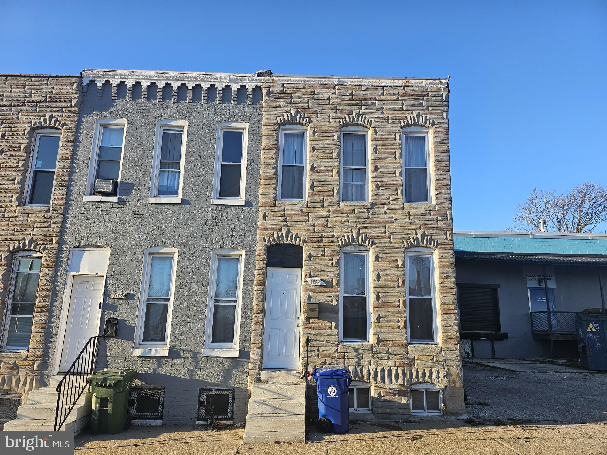 SANDTOWN-WINCHESTER - Residential