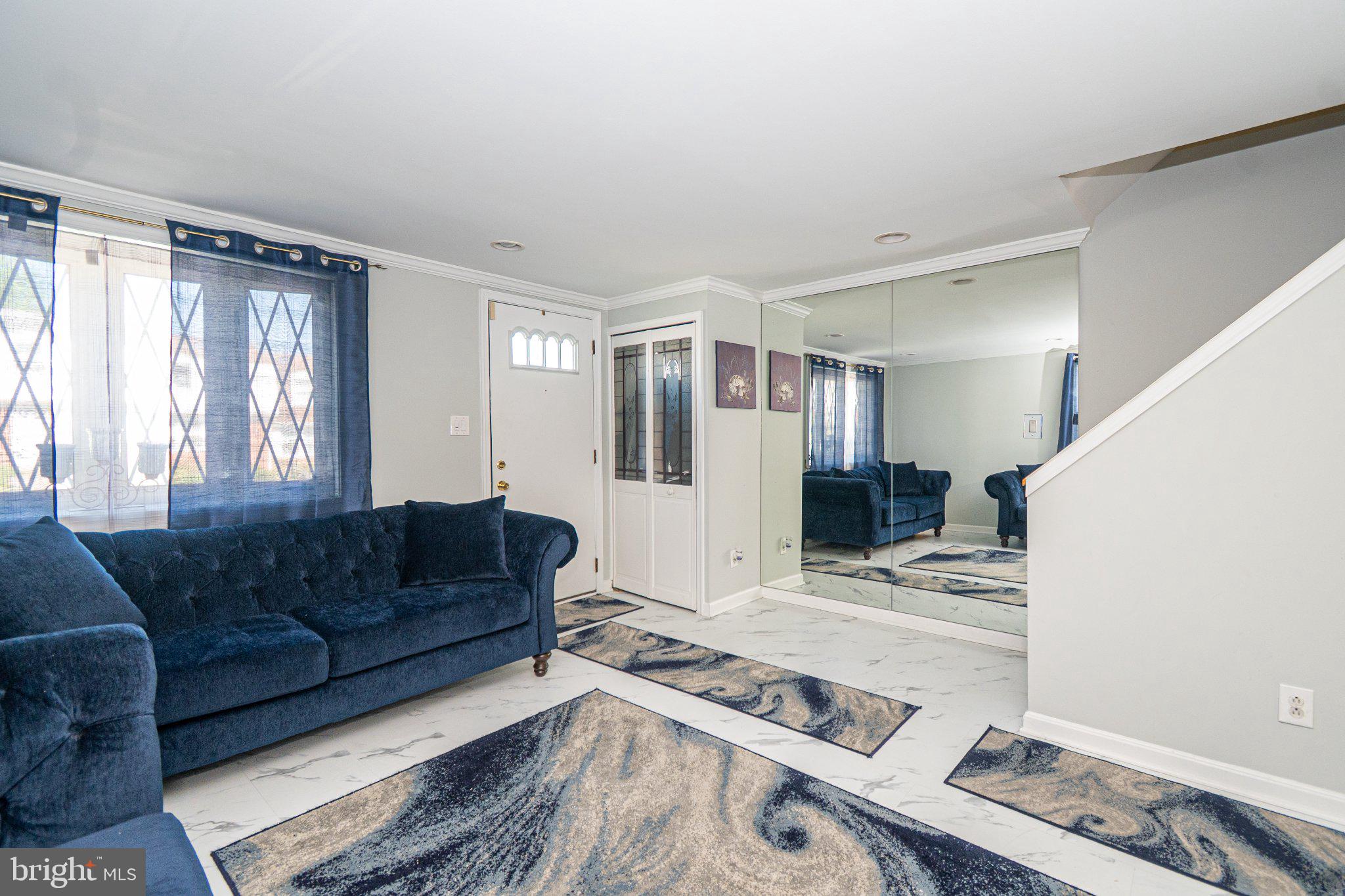 HOLLINSWOOD - Residential