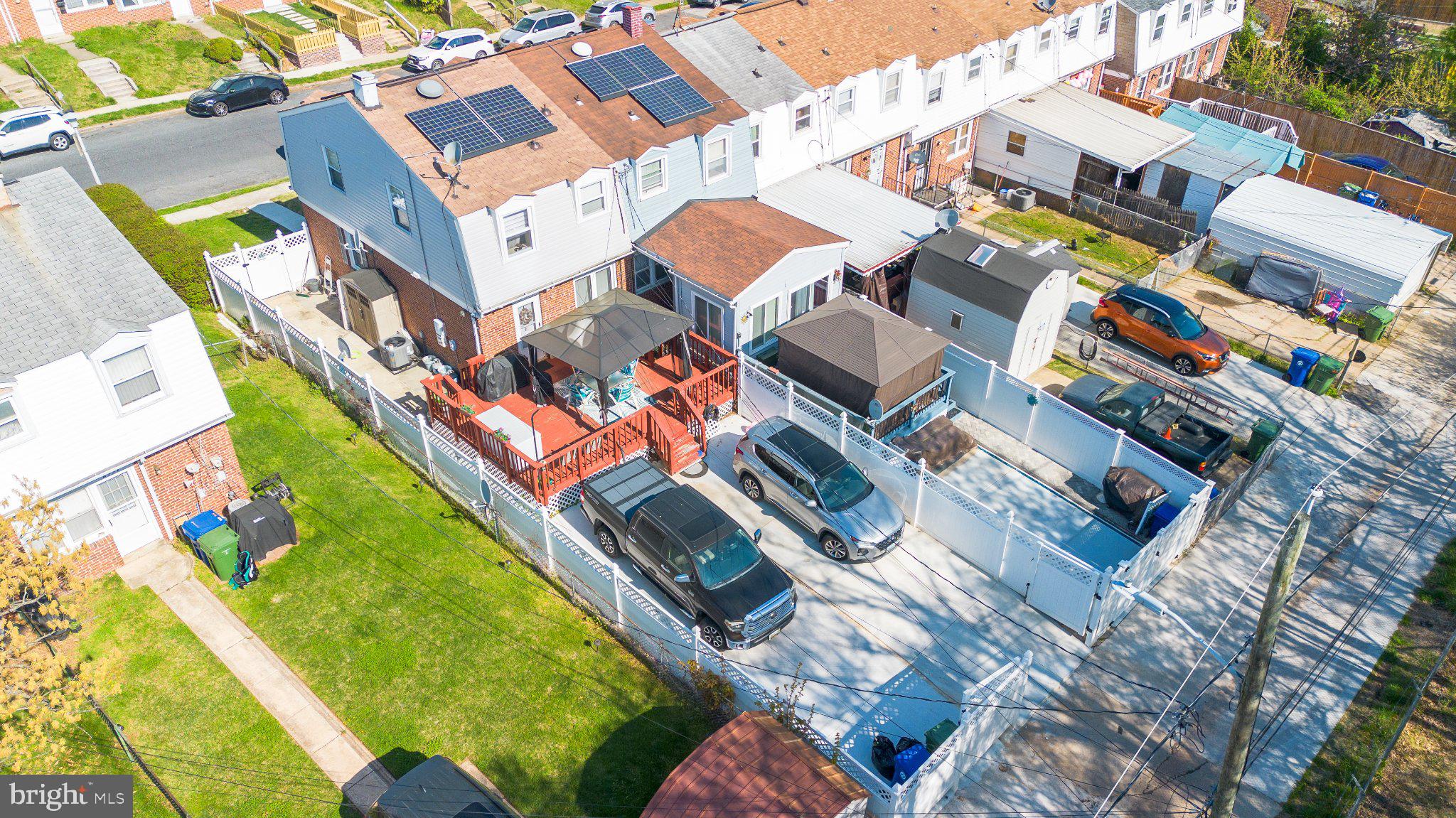 HOLLINSWOOD - Residential