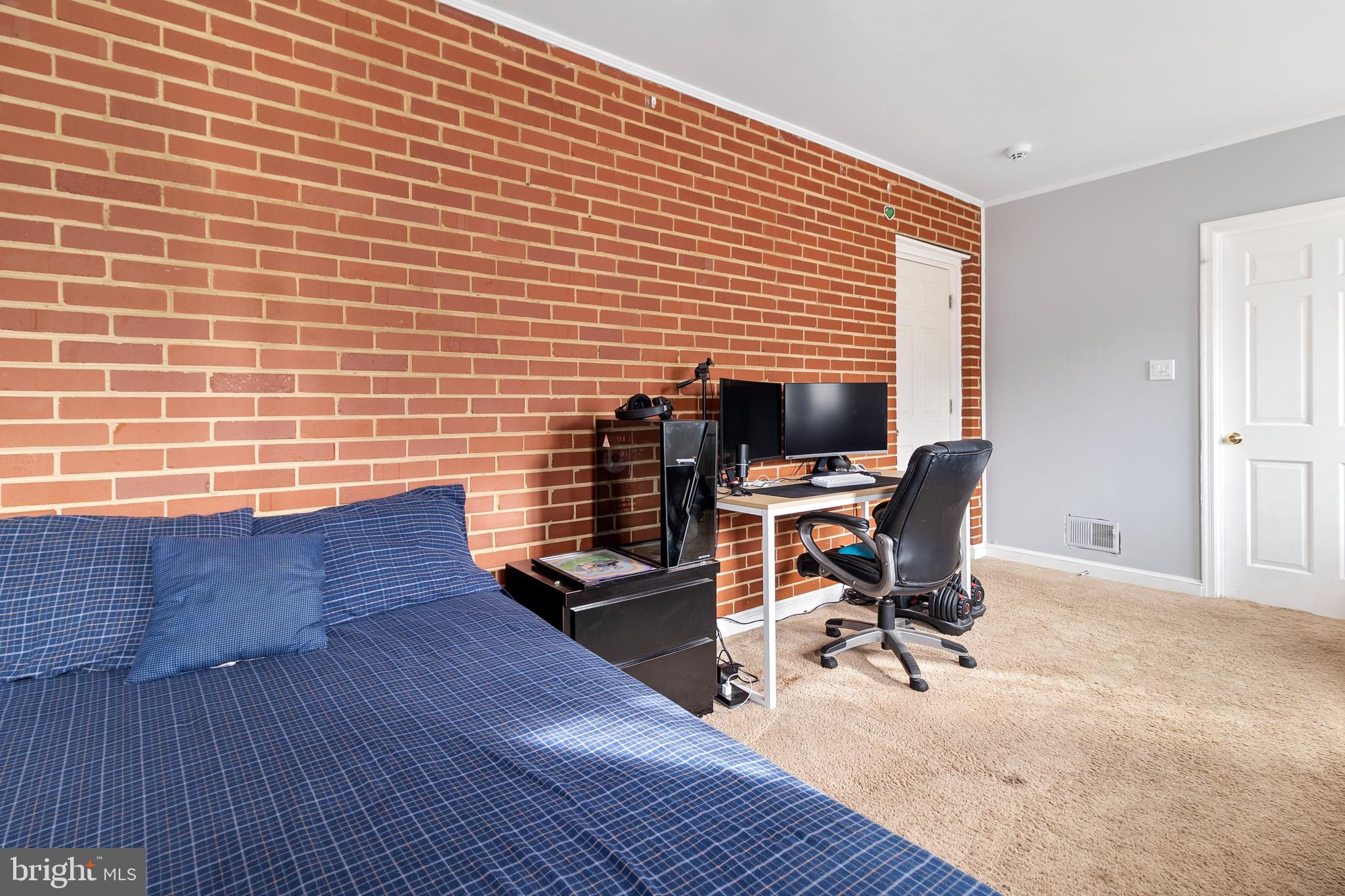 FORT WASHINGTON FOREST - Residential