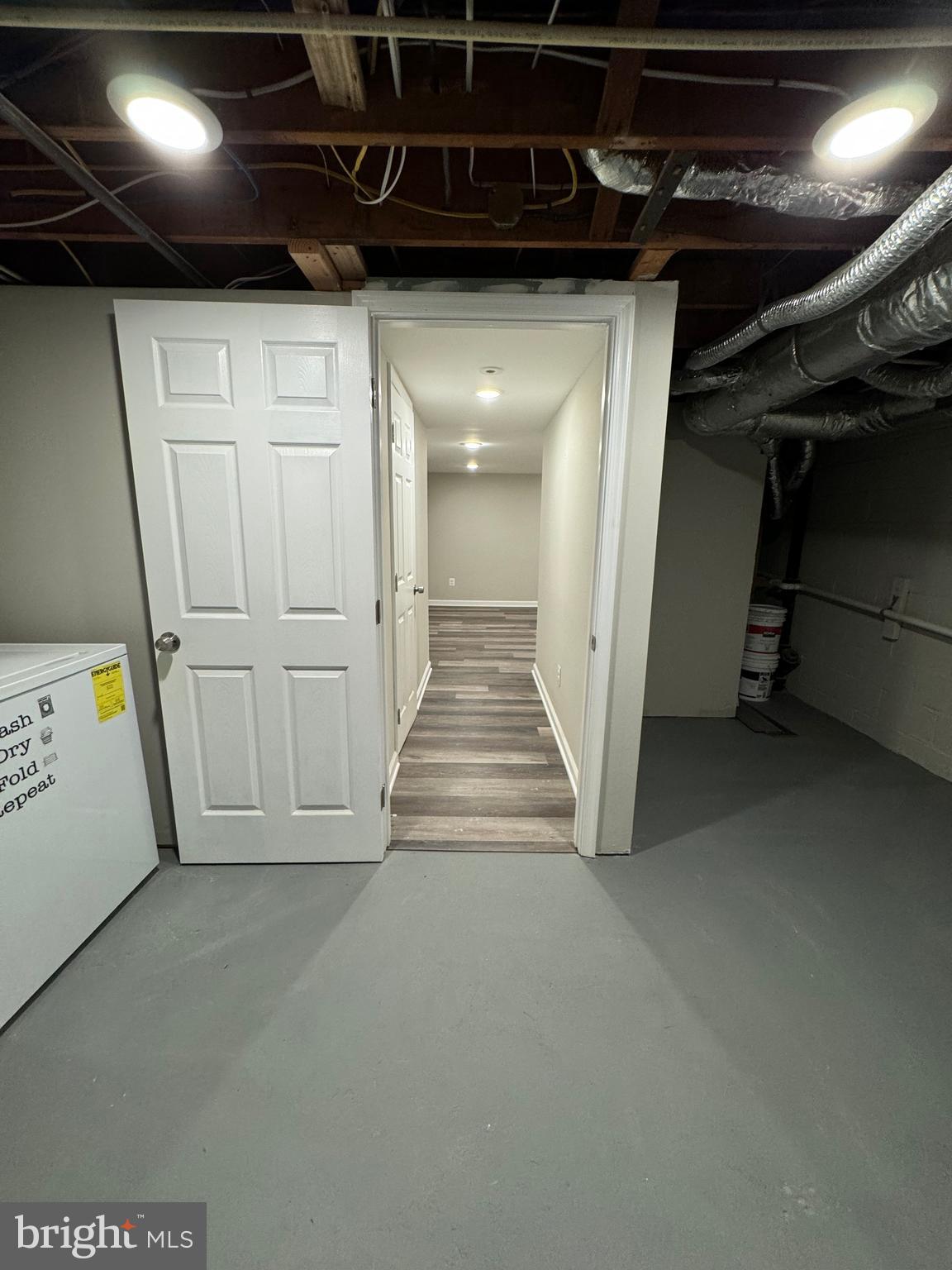 BALLARD GARDENS - Residential Lease