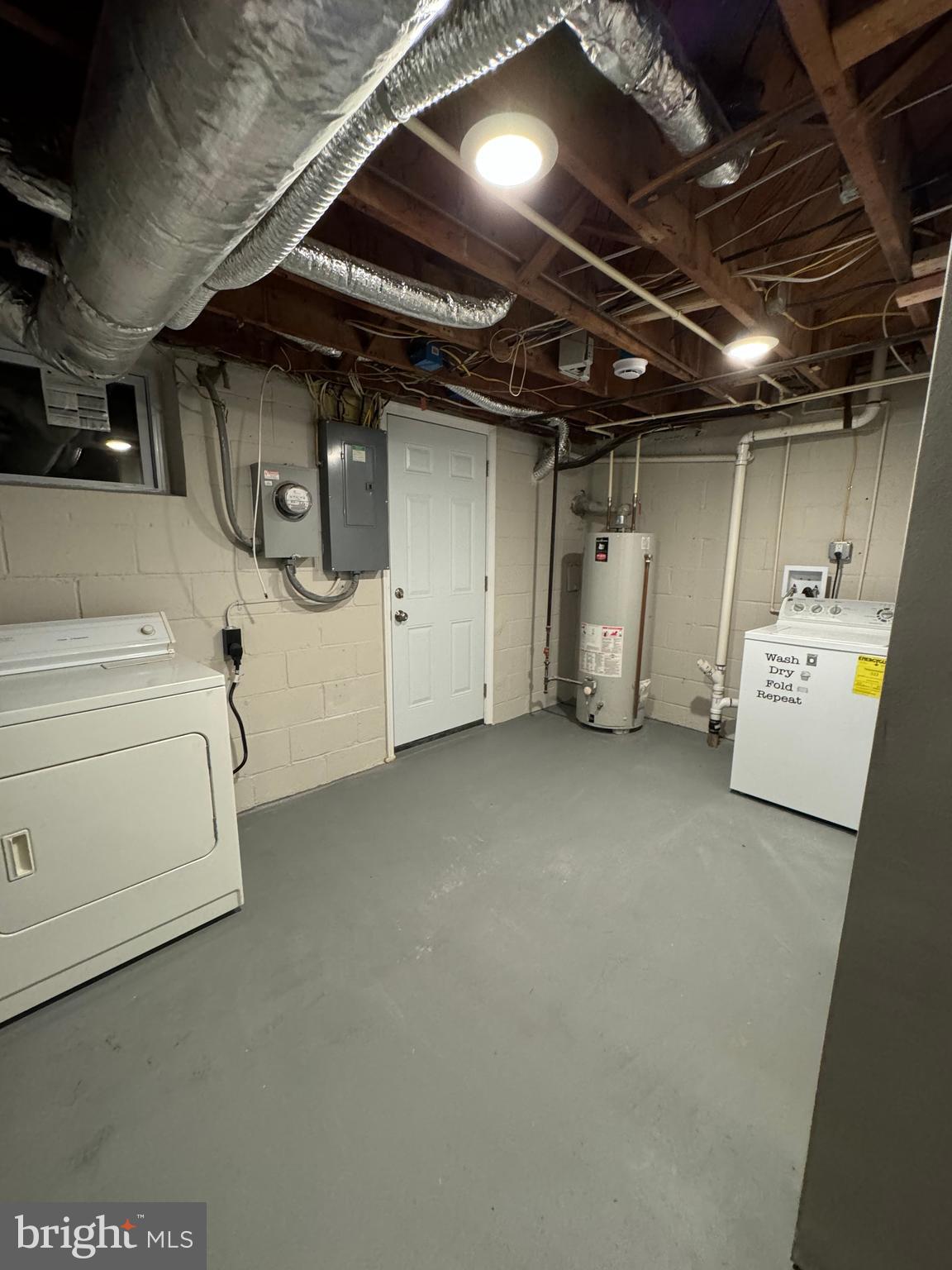 BALLARD GARDENS - Residential Lease