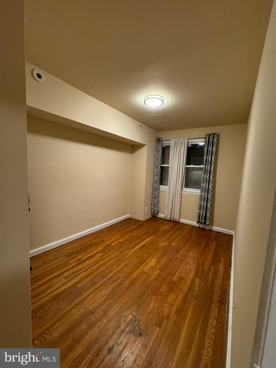 BALLARD GARDENS - Residential Lease