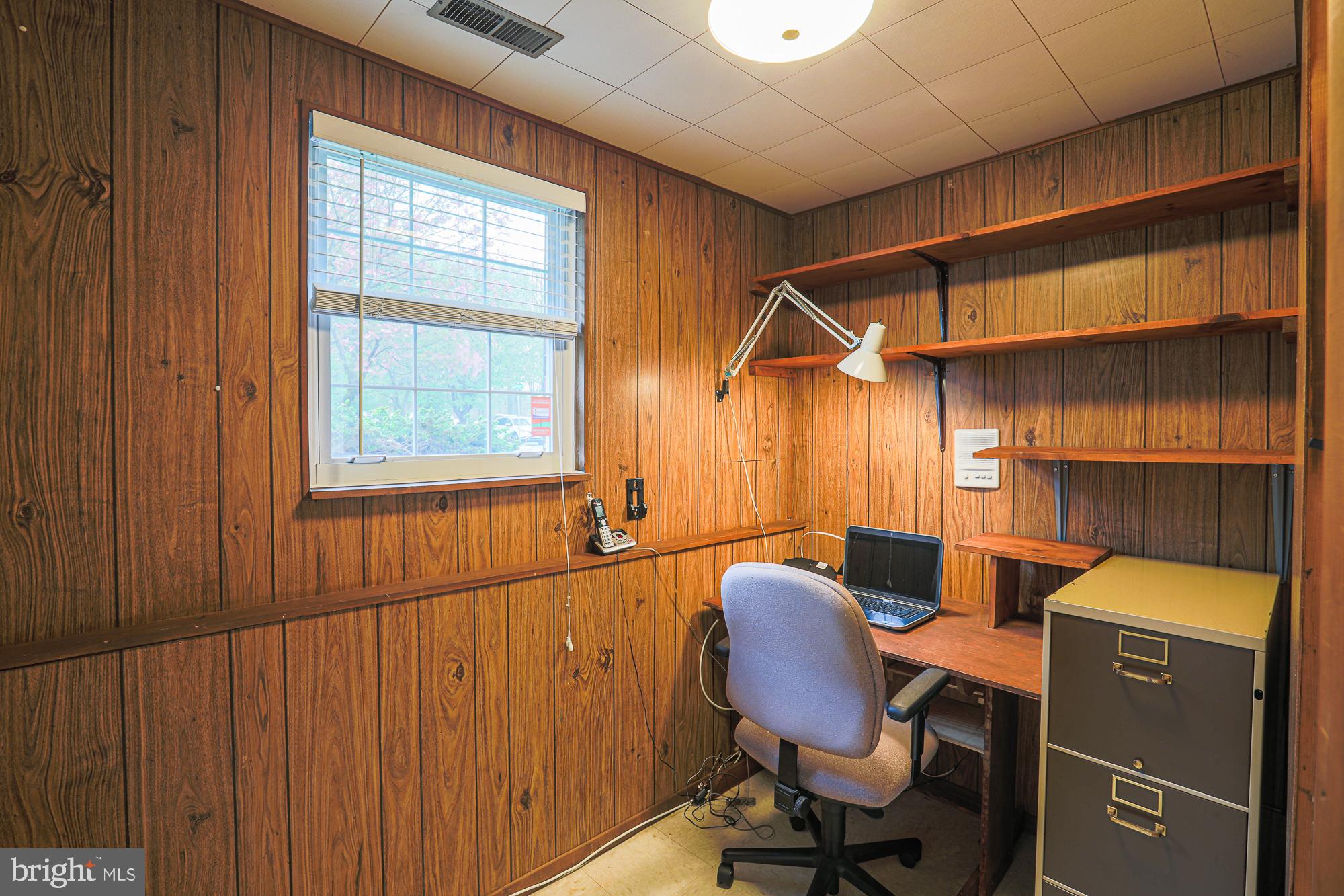 WOODBRIDGE VALLEY - Residential