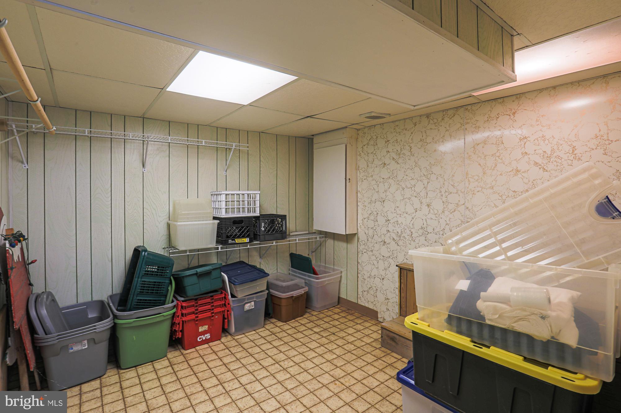 WOODBRIDGE VALLEY - Residential