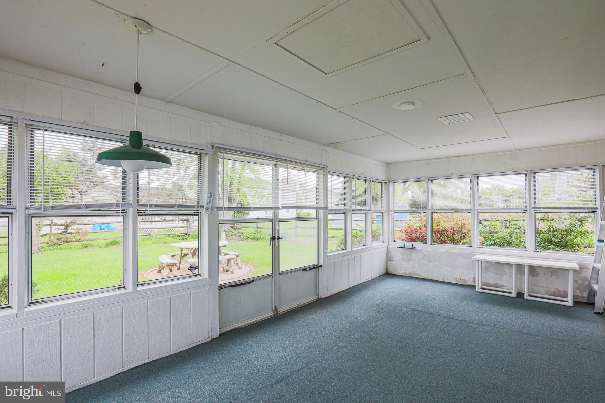 WOODBRIDGE VALLEY - Residential