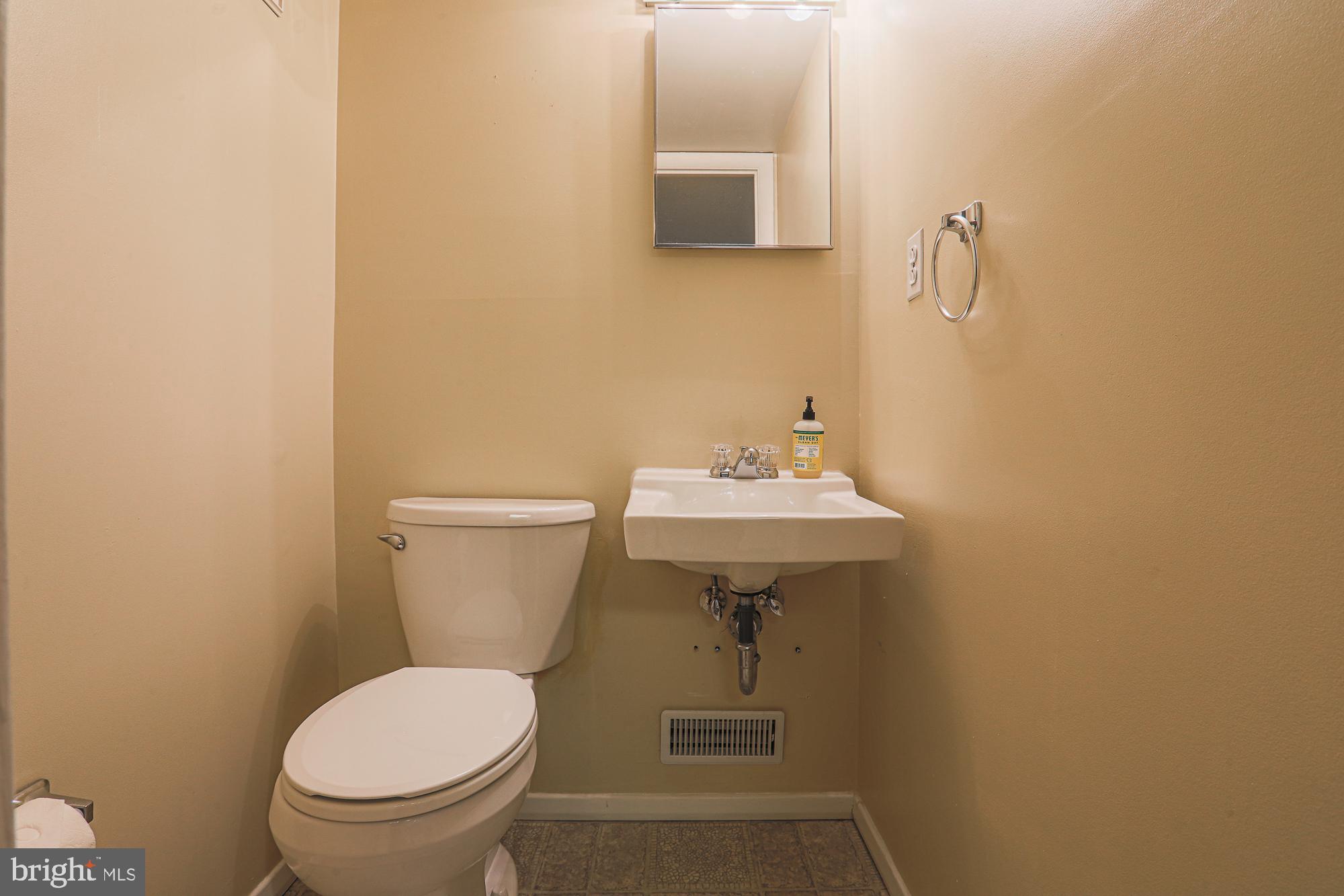 WOODBRIDGE VALLEY - Residential