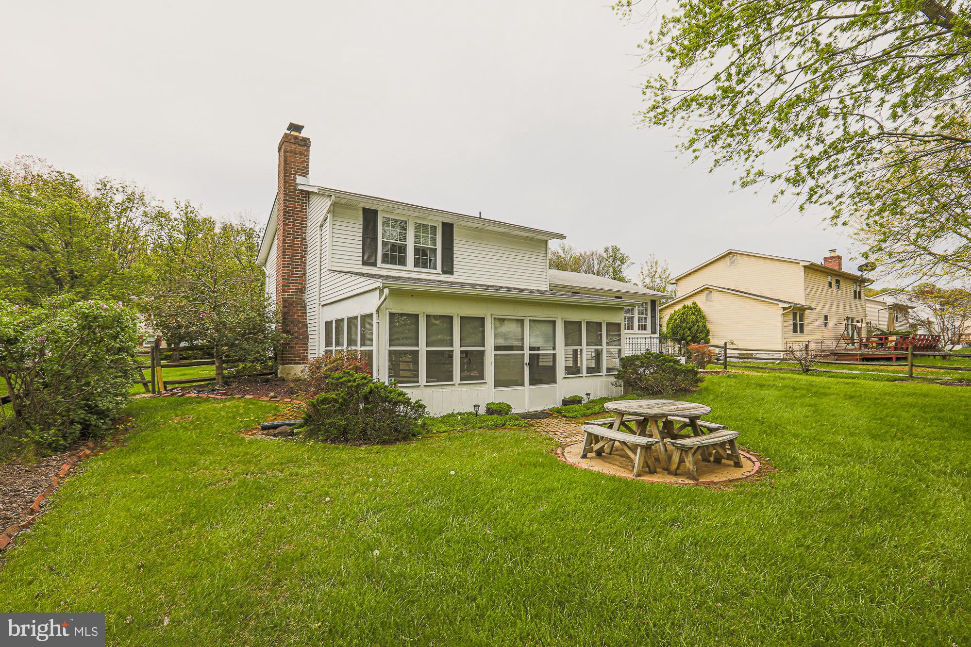 WOODBRIDGE VALLEY - Residential