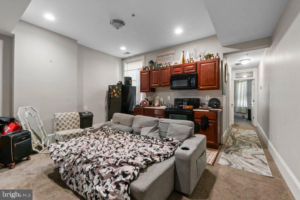 CHARLES VILLAGE - Commercial Sale