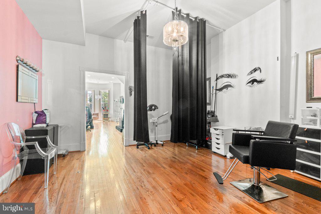 CHARLES VILLAGE - Commercial Sale