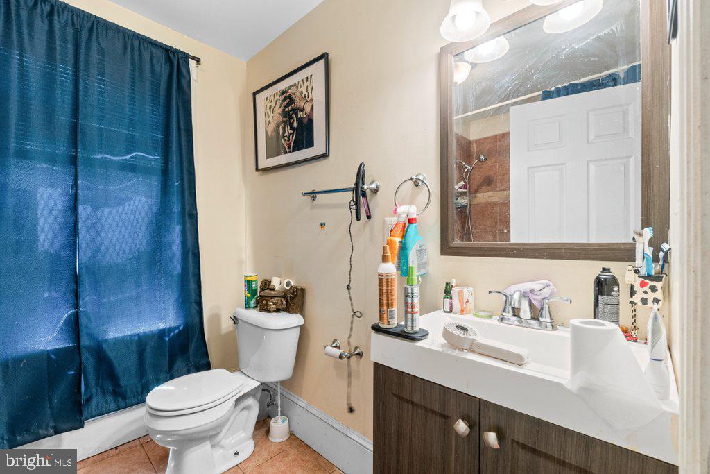 CHARLES VILLAGE - Commercial Sale