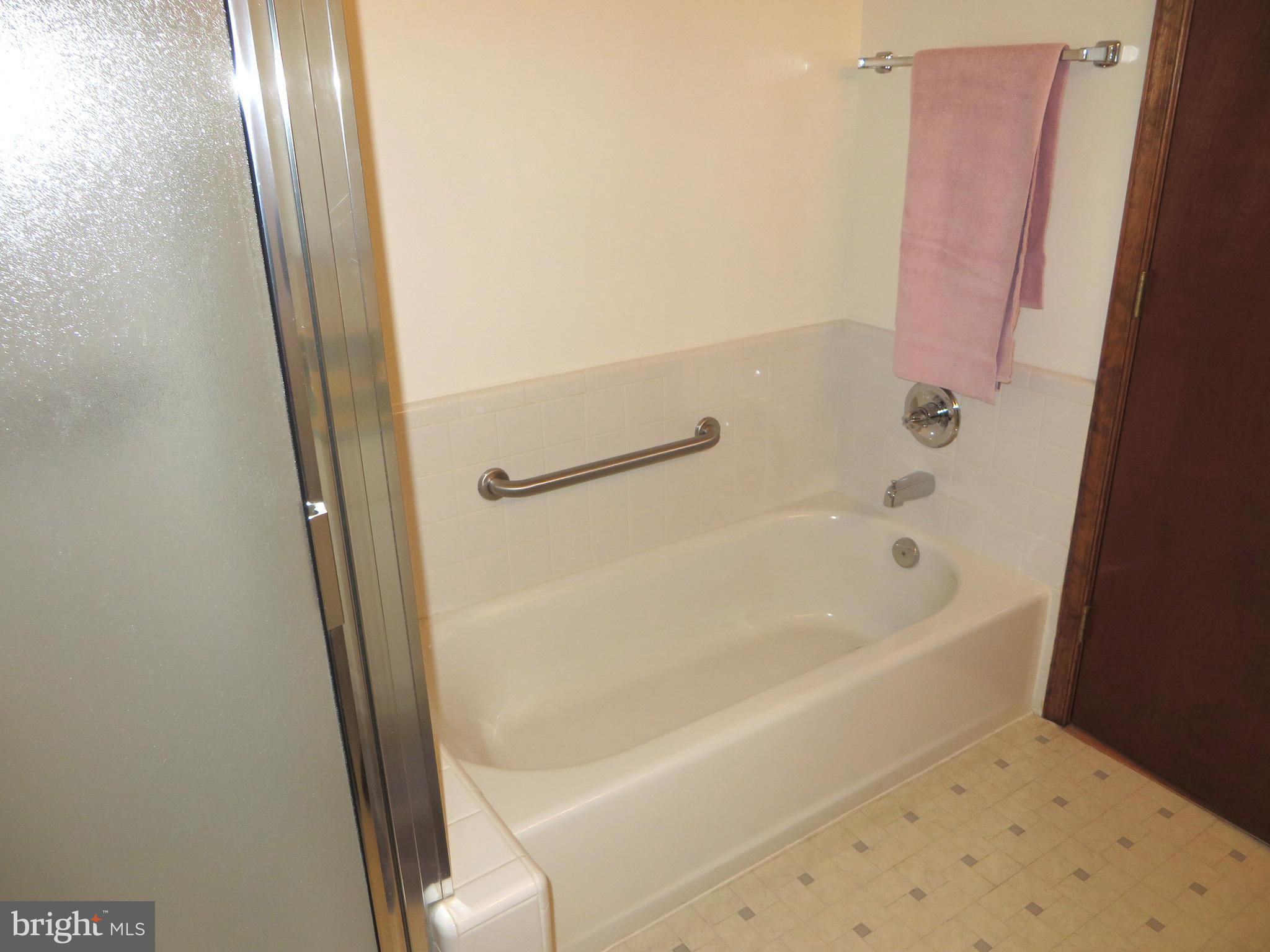 WILDEWOOD RETIREMENT VILLAGE - Residential