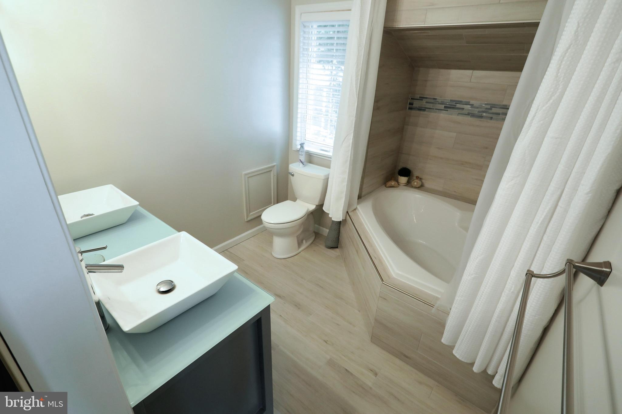 GLEN MILL ESTATES - Residential