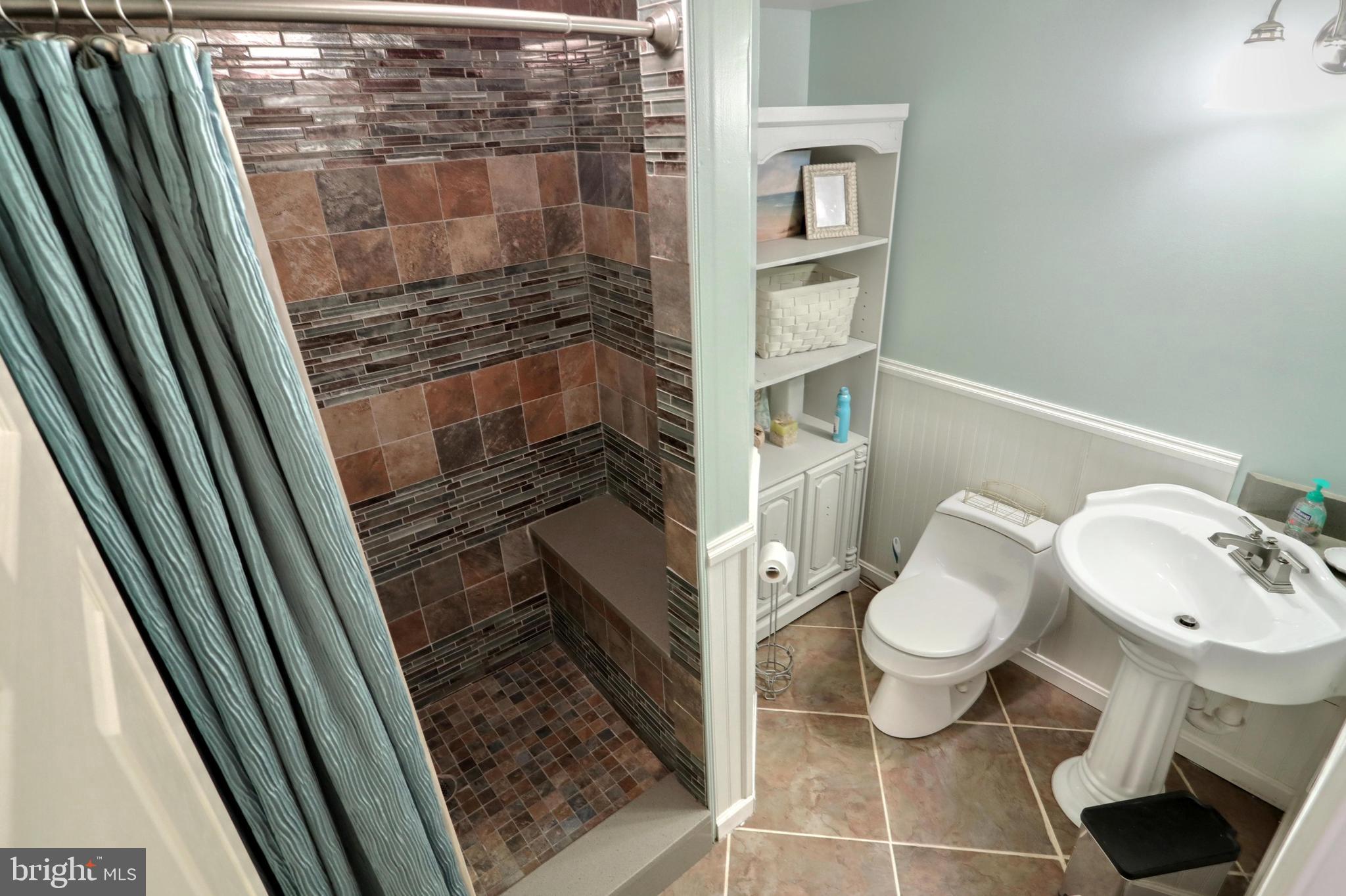 GLEN MILL ESTATES - Residential