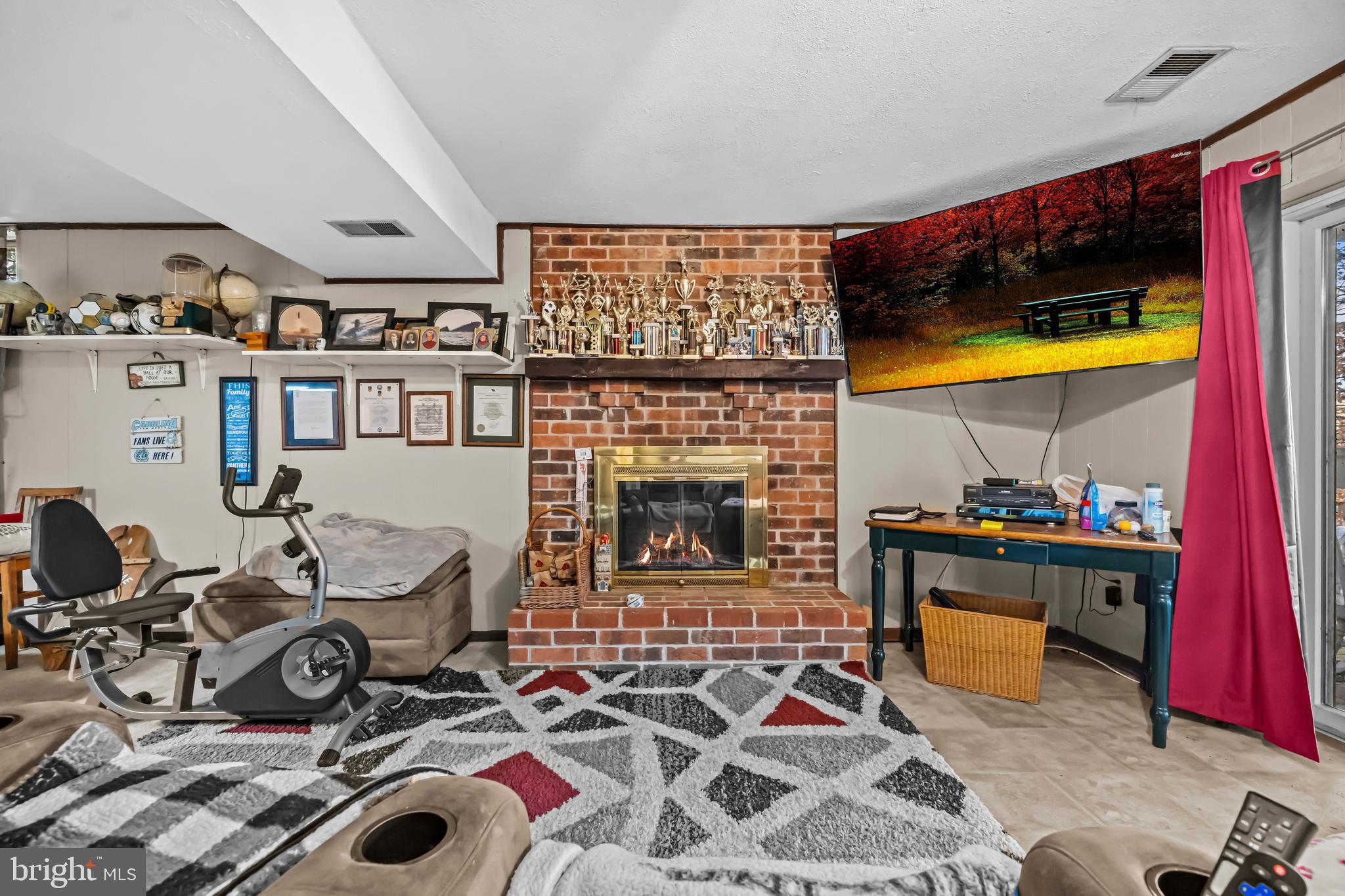 MONTCLAIR - Residential