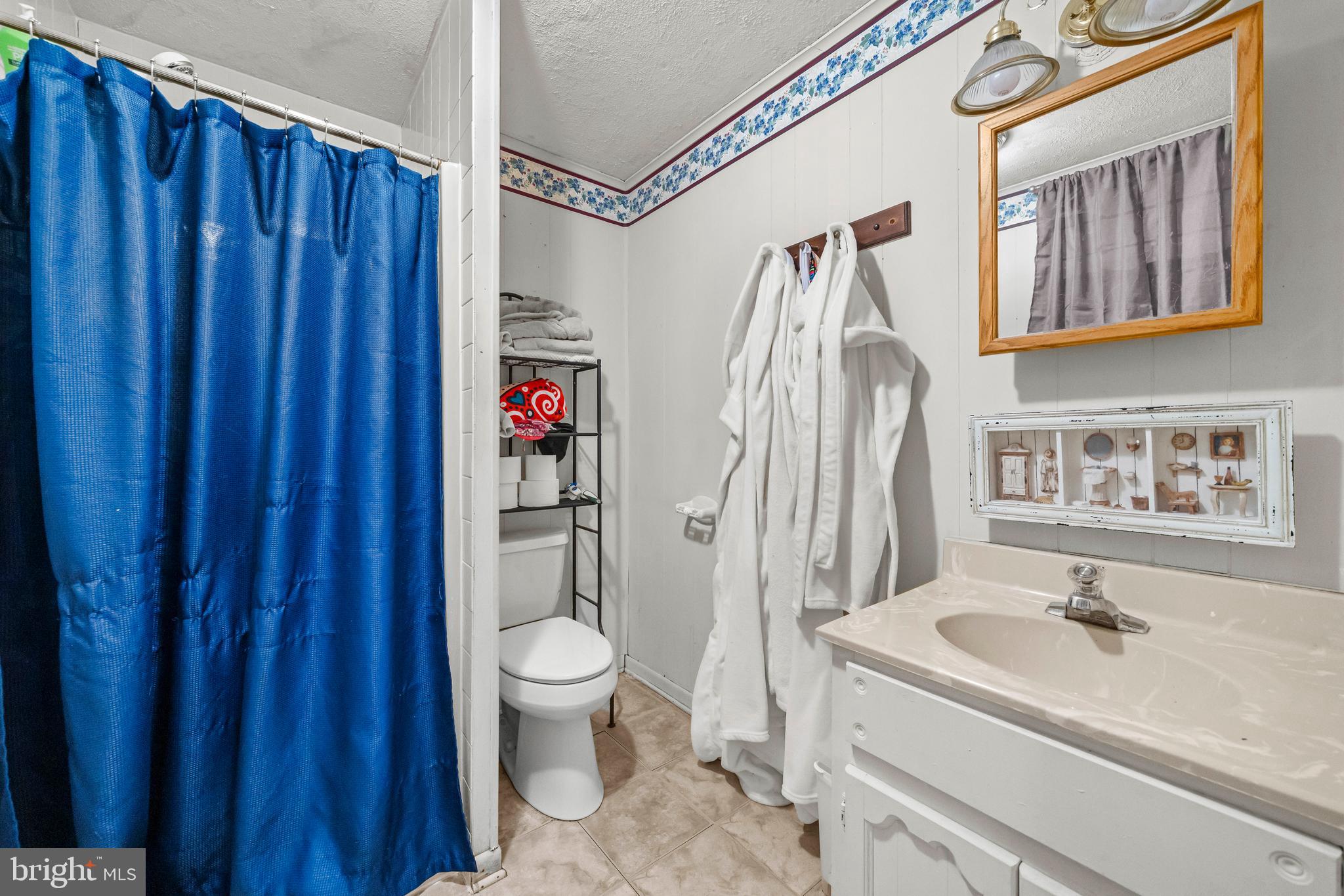 MONTCLAIR - Residential