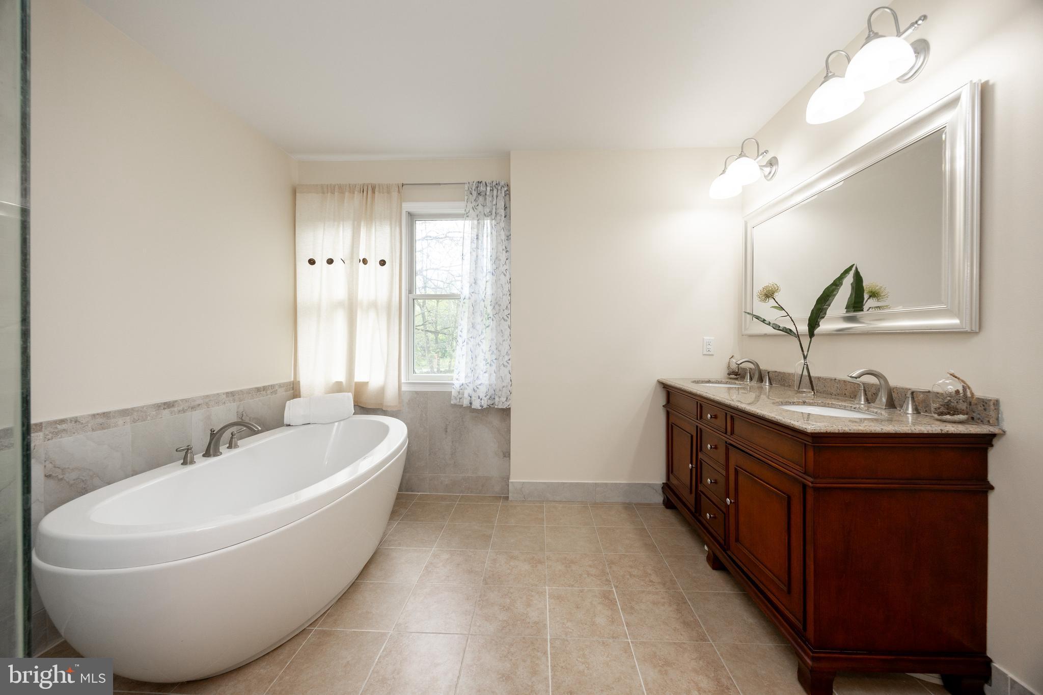 WHITFORD RIDGE - Residential