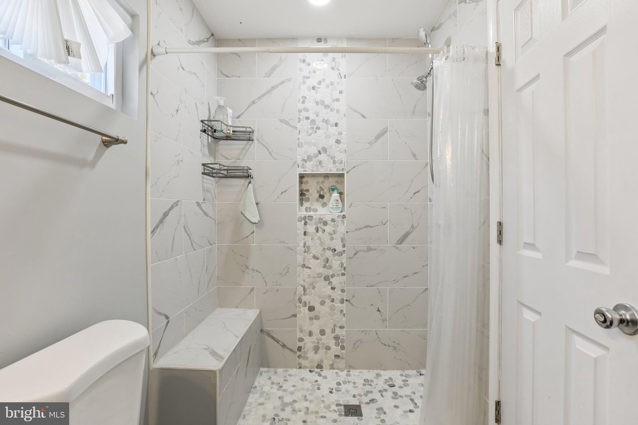 ROSEMONT EAST - Residential