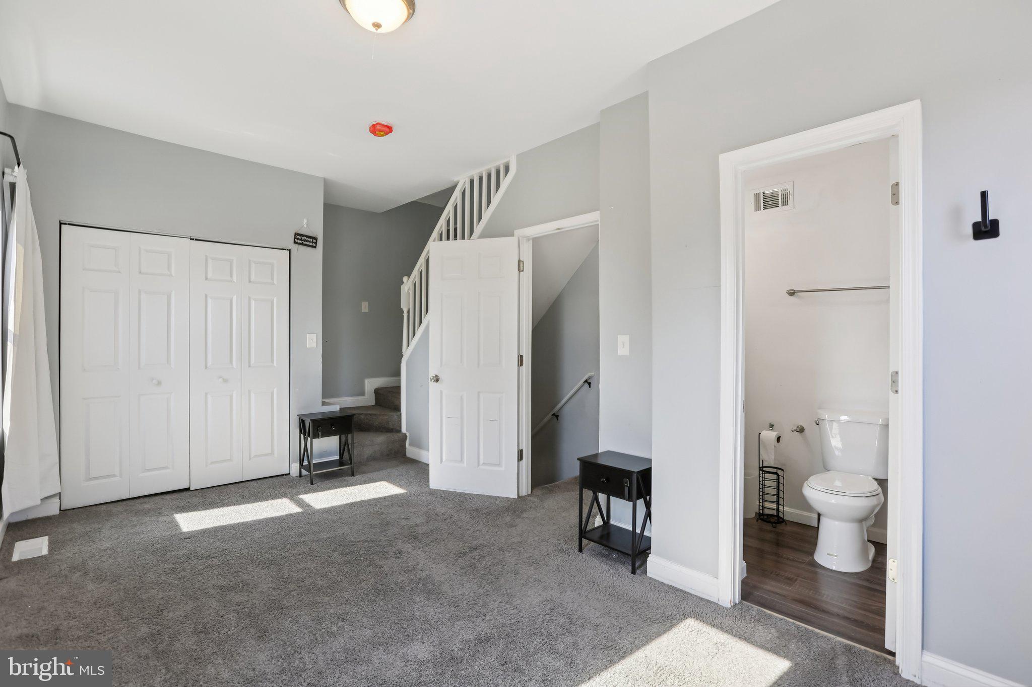 ROSEMONT EAST - Residential