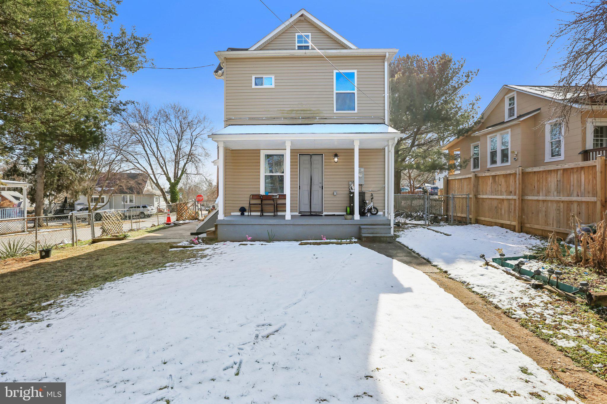 ROSEMONT EAST - Residential