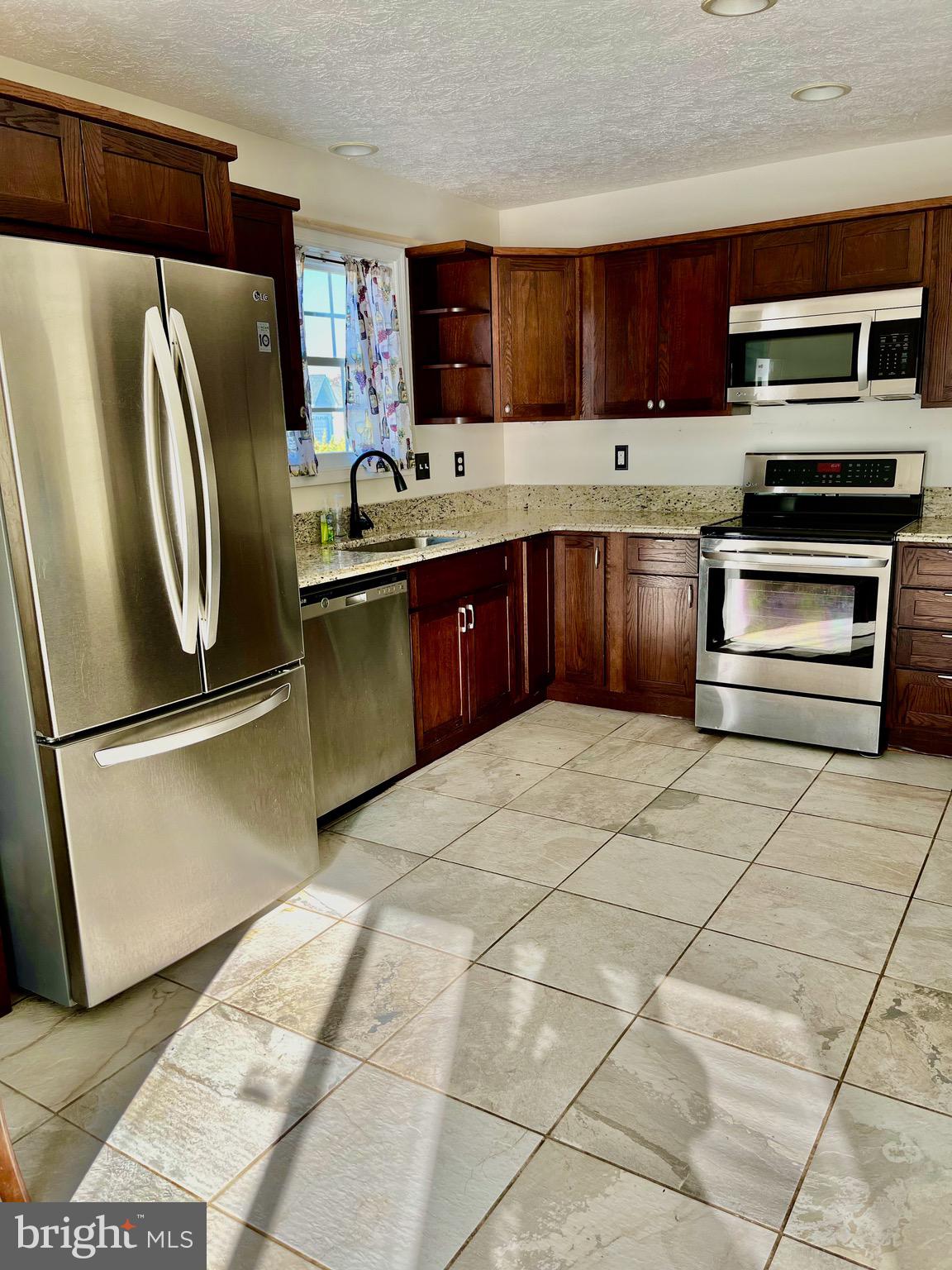 THE VINEYARDS - Residential