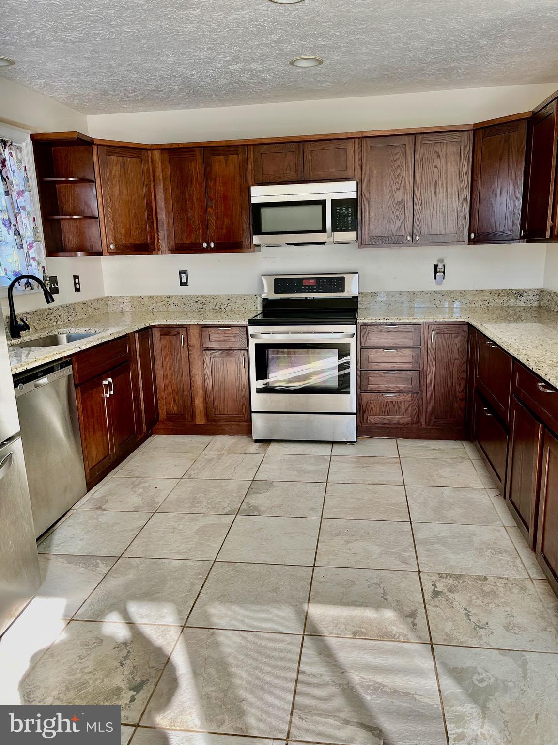 THE VINEYARDS - Residential