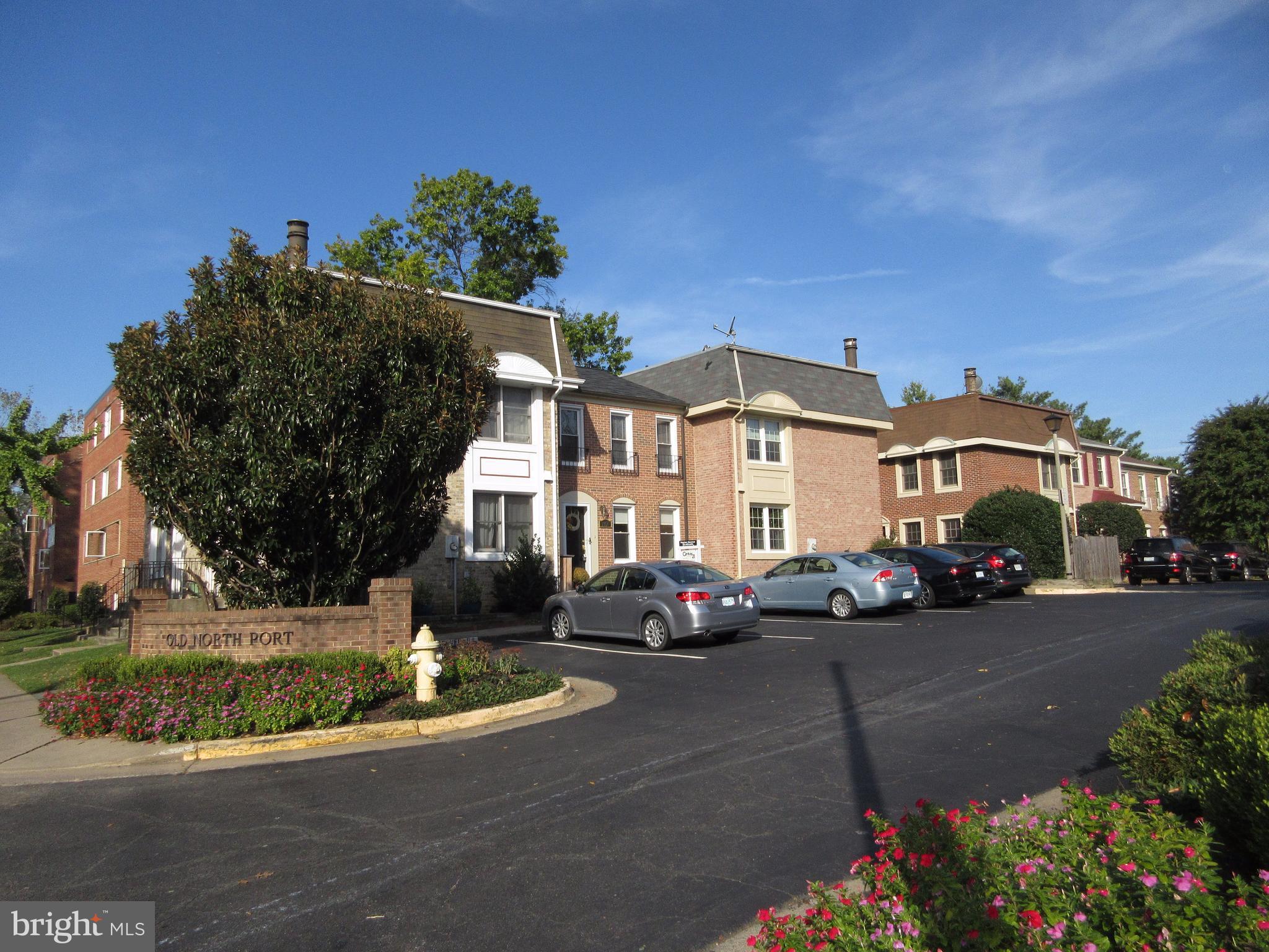 OLD TOWN - Residential Lease