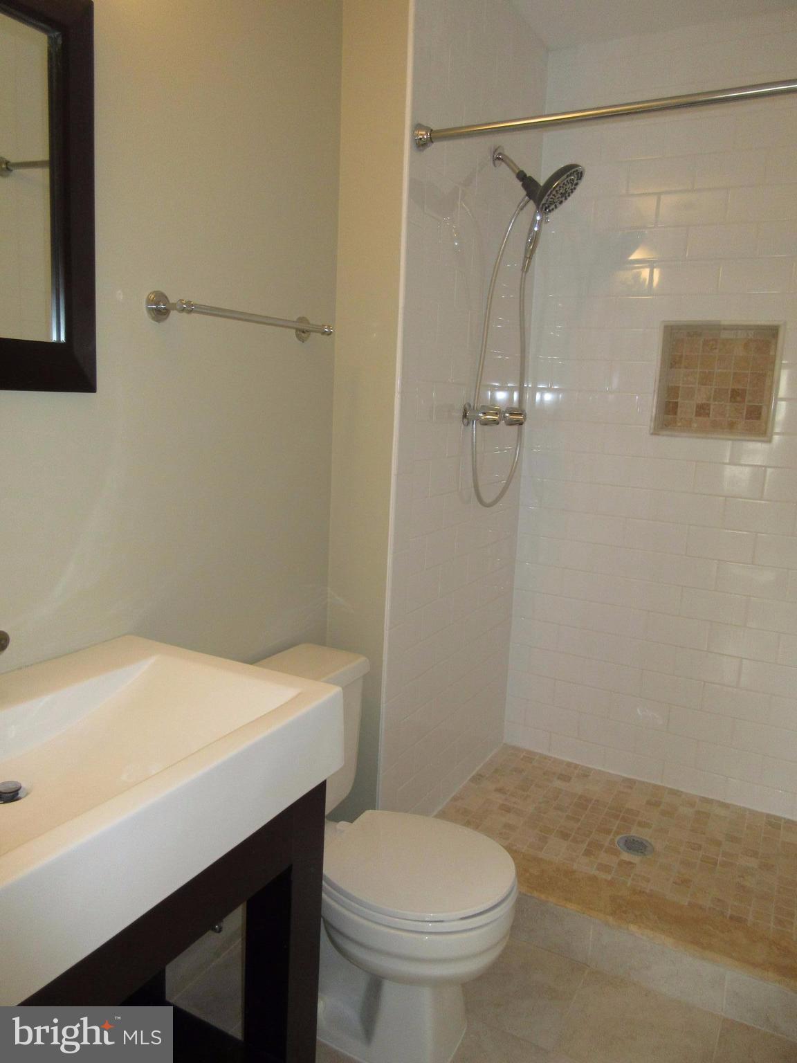 OLD TOWN - Residential Lease